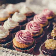 Load image into Gallery viewer, Classic Cupcakes
